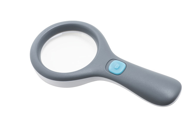 Suurennuslasi Airam LED - suurennus 3x, 30 lumenin valoteho